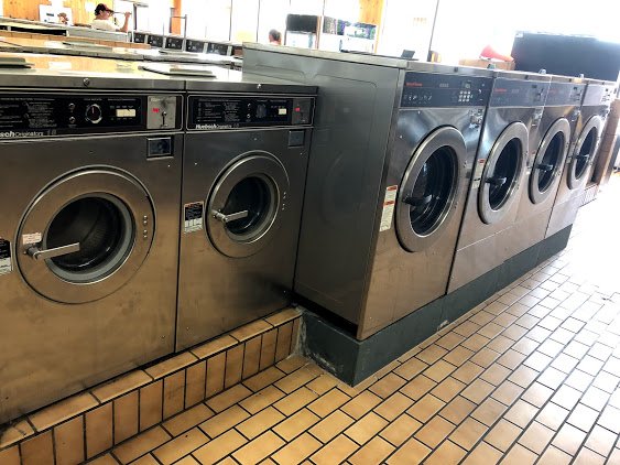 Do Laundromats Offer Pickup
