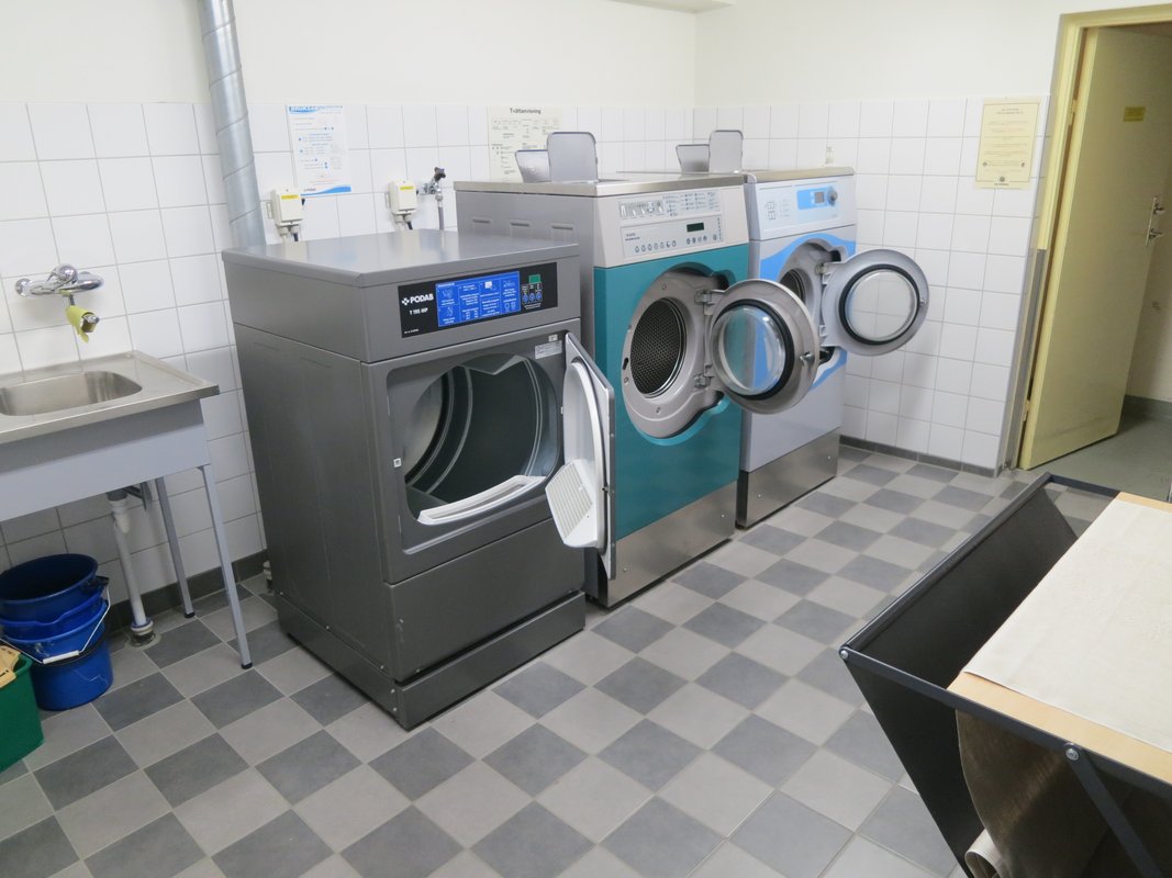 Laundry Room Modern
